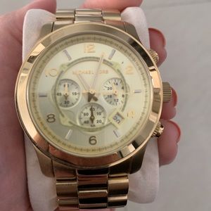 Michael Kors MK-8077 Gold Oversized  Chronograph